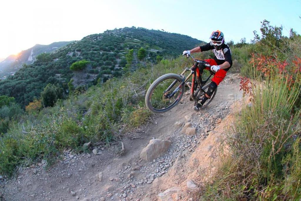 Apartment Bee Freeride Bikers House Magliolo